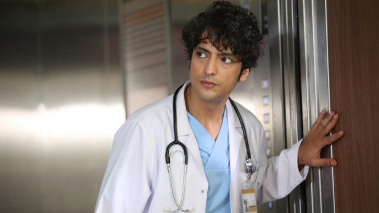 ‘Mucize Doktor’a ağlıyorlar ama okullarda otizmlileri yuhalıyorlar’