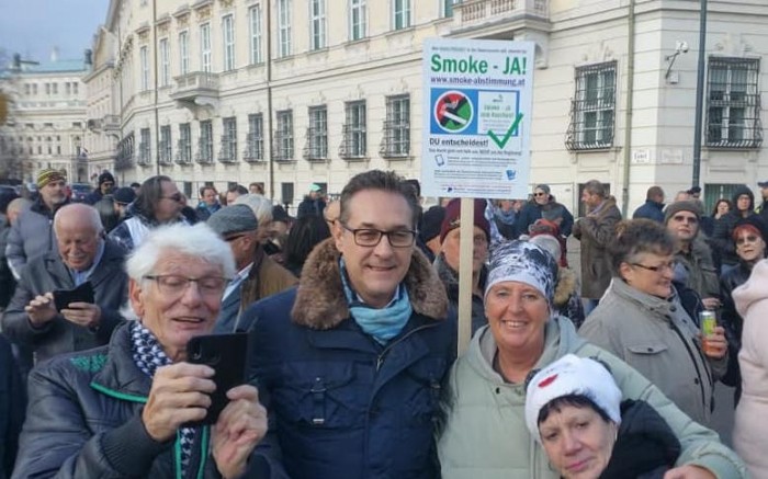 Strache Geri Dönmek İstiyor!