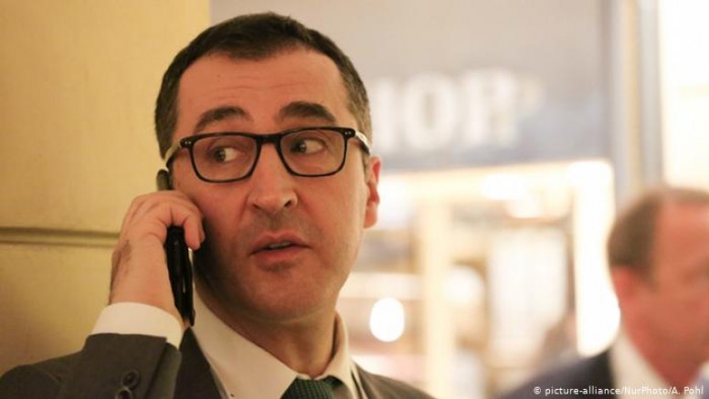 Cem Özdemir’in evine saldırı