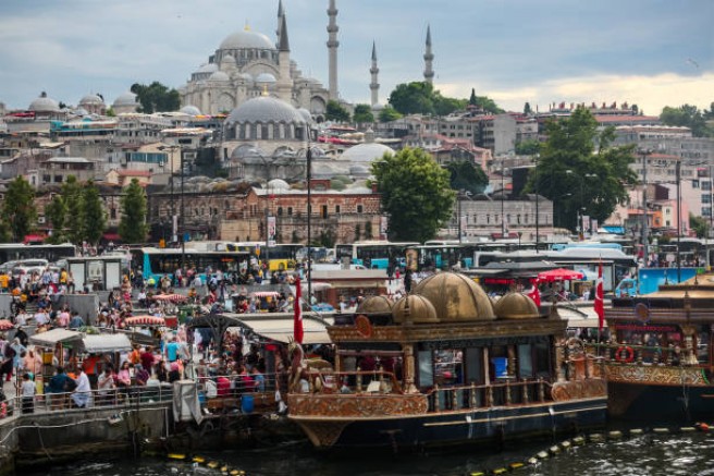 Eminönü’nde iş yerinin altında 55 metrelik tünel kazan kişi gözaltında