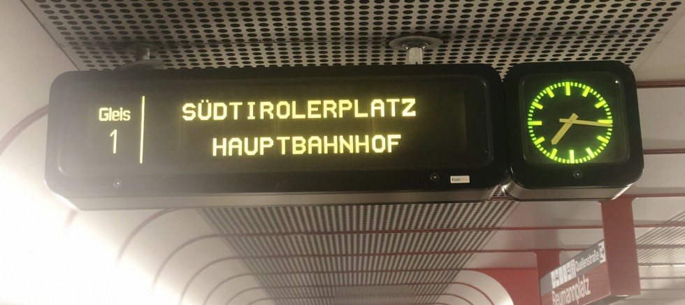 Viyana Metrosunda Yangın: Ulaşım Aksıyor