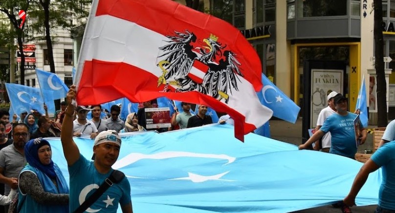 ‘’Doğu Türkistan ve Hak İhlalleri’’