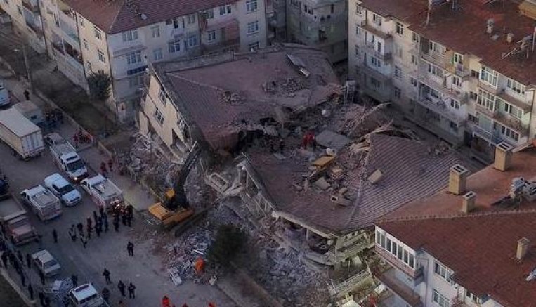 Elazığ depreminde can kaybı 20’ye yükseldi