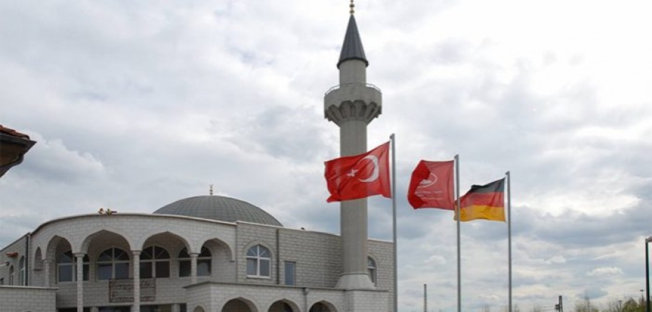 Müslüman kuruluşlar camilerin daha iyi korunmasını istedi