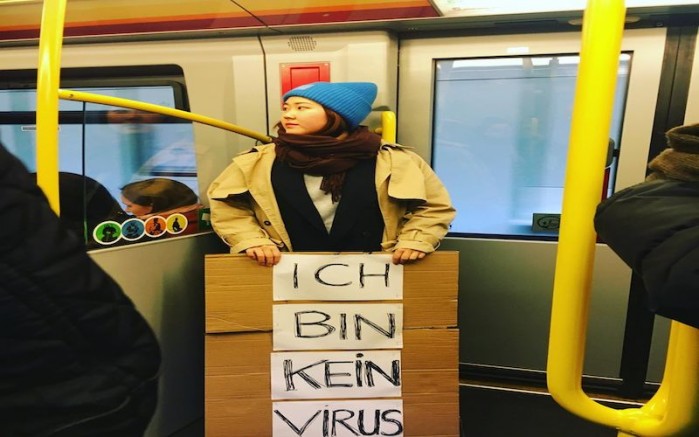 Viyana Metrosunda Bir Asyalı: “Ben Bir Virüs Değilim”