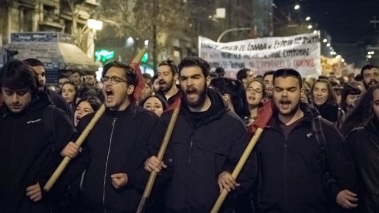 Atina ve Selanik’te sığınmacılara destek gösterileri