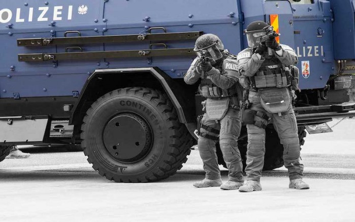 Avusturya ve Almanya’dan Yunanistan’a Polis Desteği