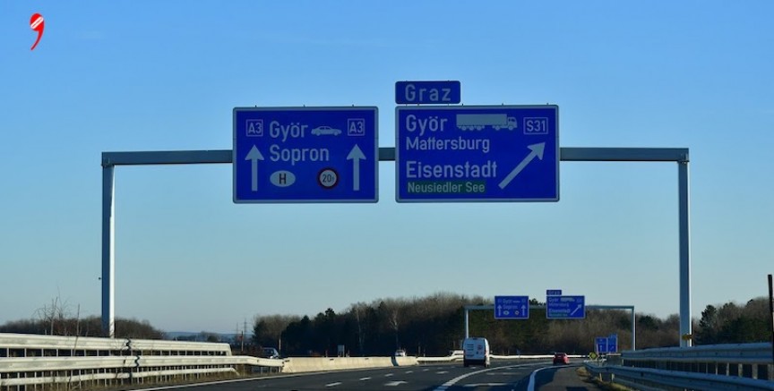 Macaristan Küçük Sınır Kapılarını Avusturya’ya Kapatıyor