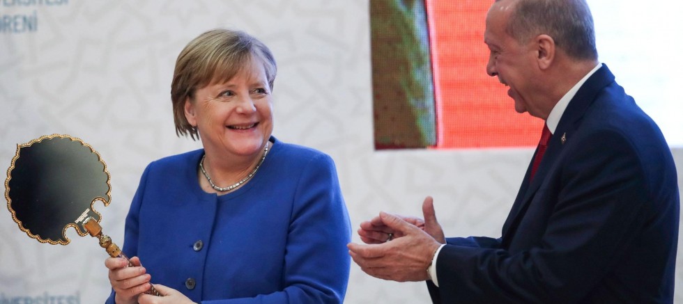 Merkel: Türkiye mülteciler üzerinden AB’ye baskı yapmak istiyor