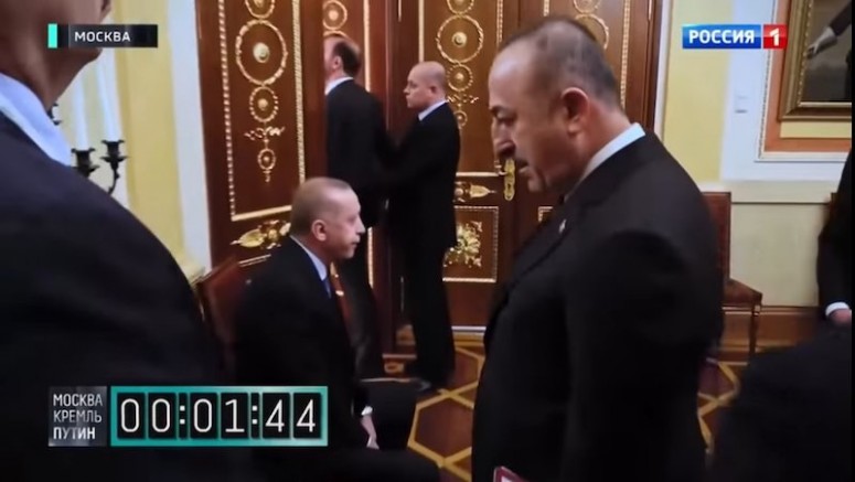 Rus televizyonunun, Erdoğan-Putin görüşmesinin perde arkasına ilişkin videosu tartışılıyor