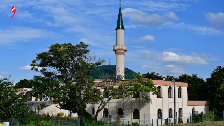 Avusturya | Cuma Namazı Yeniden Kılınacak