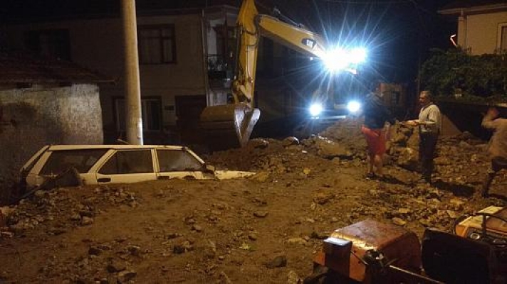Bursa’da meydana gelen selde en az 4 kişi hayatını kaybetti