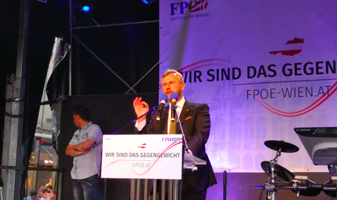 FPÖ Liderine Polis Koruması