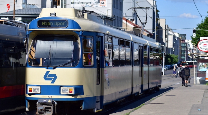 Tramvayın Çarptığı Kadın Hayatını Kaybetti