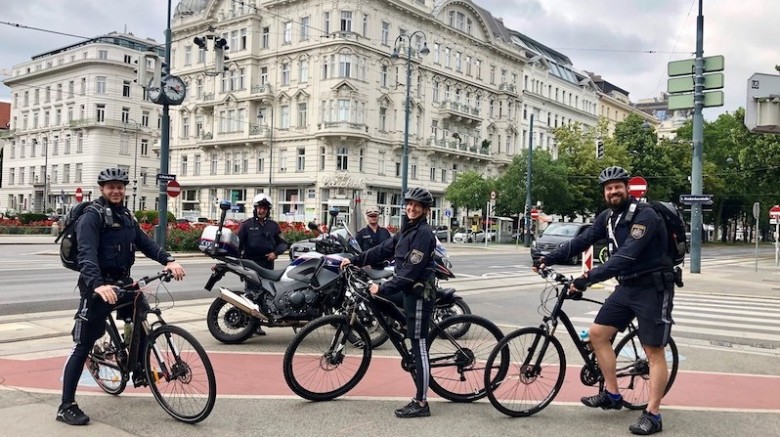Viyana | Bisikletli Polis Timleri Görevde
