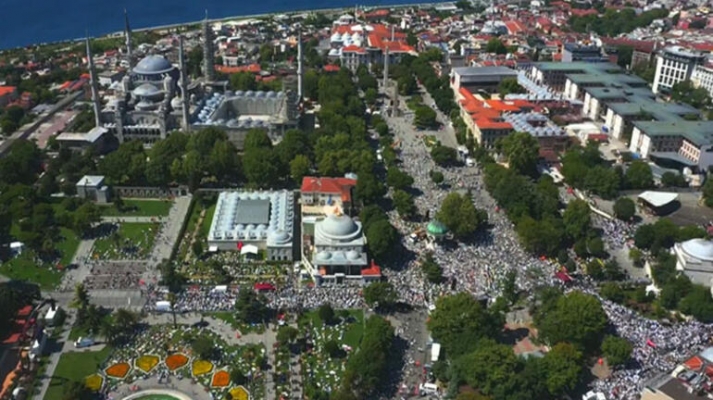 Ayasofya’da ilk cuma