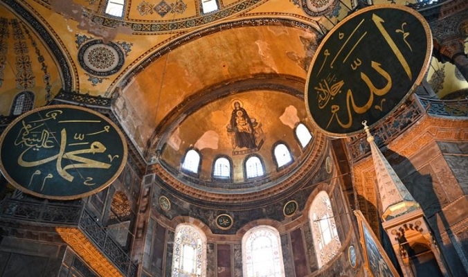 Ayasofya | İkona ve freskler namazlarda kapatılacak