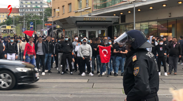 Bakan | ‘’Bir Saat İçerisinde Gençleri Oraya Kimler Çağırdı’’