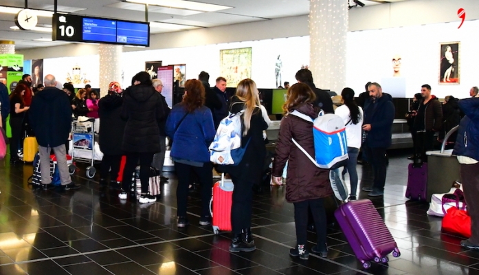 Risk bölgelerinden dönen tatilcilere polis gözetiminde test