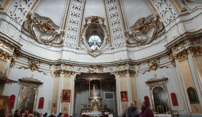 Viyana’da İki Kilise Kapatıldı