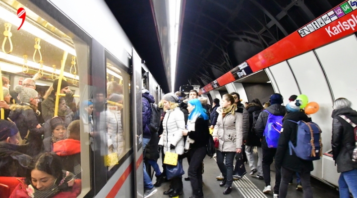 Viyana | Metro – Tramvay Kapıları Artık Otomatik Açılmayacak