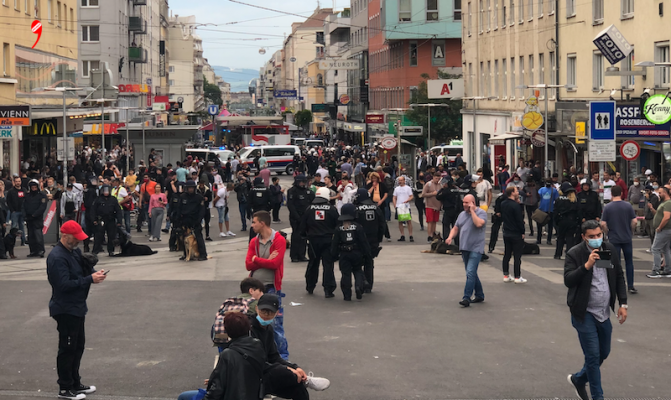 Avusturya’da Paralel Toplum Olarak Türkler Görülüyor
