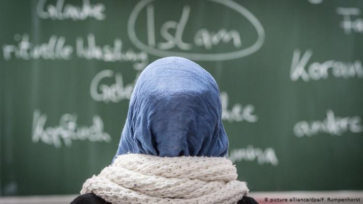 İslam din dersine karşı dava başvurusu reddedildi