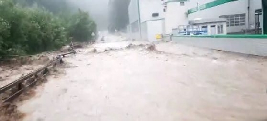 Şiddetli seller Avusturya’nın bazı bölgelerini harap ediyor