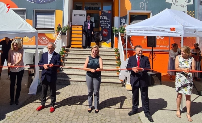 Viyana | Yüzlerce Sosyal Kuruma Yardım Eden „TafelHaus“ Yeni Merkezini Açtı