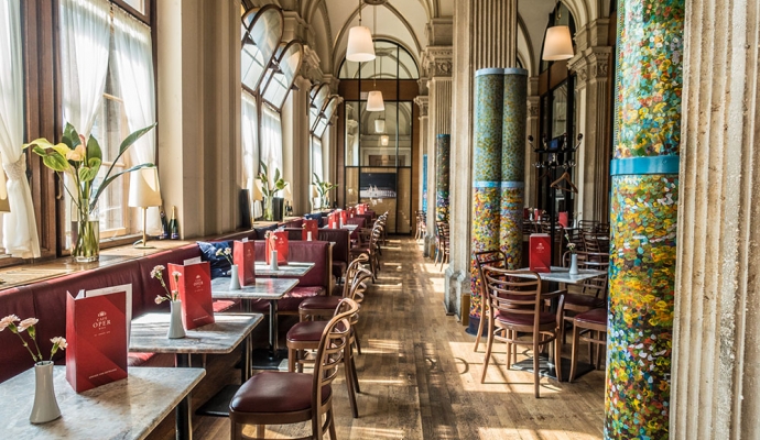 Bugünden İtibaren Viyana’da Kafe ve Restoran Müşterileri Kayıt Altına Alınacak