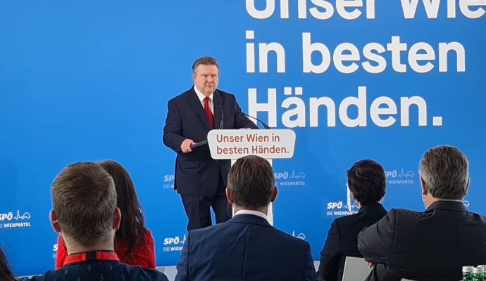 Causa Moria | Nehammer und Ludwig tauschen höfliche Unfreundlichkeiten aus