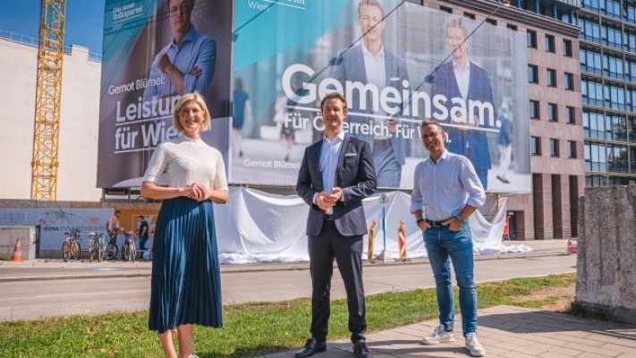 ÖVP Viyana Seçim Afişlerine Başbakan Kurz’un Fotoğrafını Koydu
