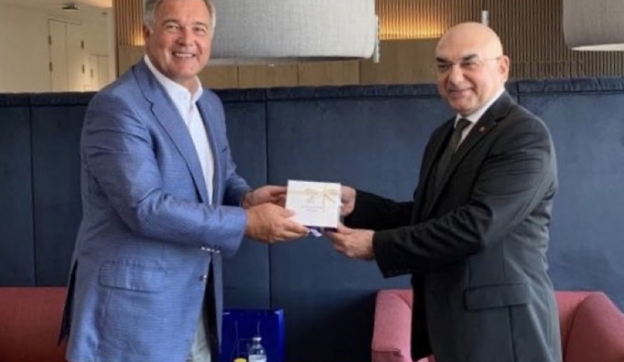 Türkiye Büyükelçisi, Viyana Ticaret Odası Başkanını Ziyaret Etti