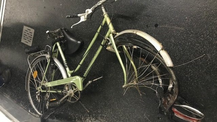 Viyana | Metro Hattına bisiklet ve bir e-scooter fırlatıldı