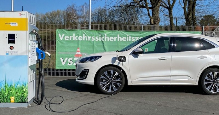 Elektrikli Araba Alana 5 Bin Euro Yardım