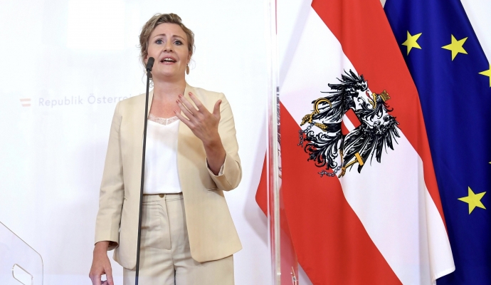 Entegrasyon Bakanı| “Yabancılara oy verme hakkını reddetti”