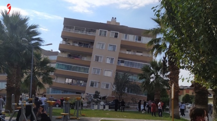 İzmirlilere Deprem Üzerinden Hakaret Edenlere Gözaltı