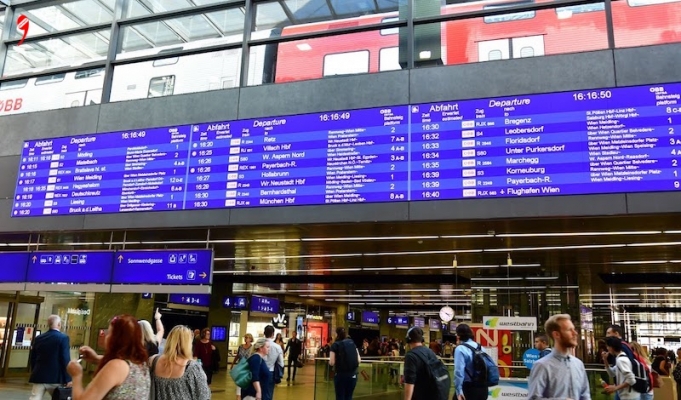 ÖBB Tren Seferlerini Azaltıyor
