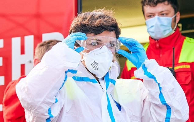 SPÖ Lideri Korona Test Merkezinde Çalışmaya Başladı