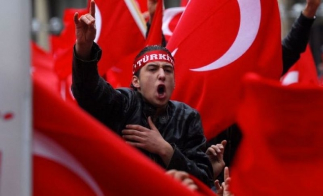 Almanya | Federal Parlamento Ülkücü Hareket’i Yasaklamak İçin Girişim Başlattı