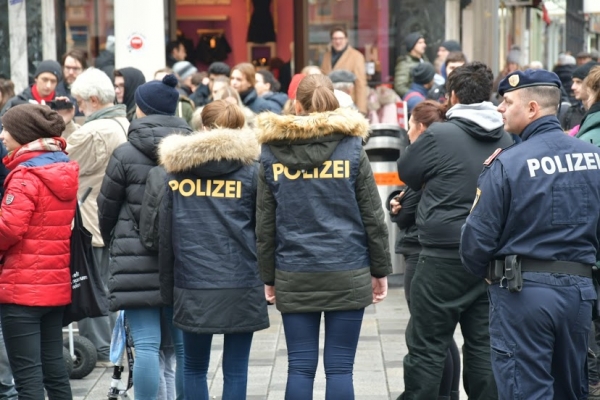 Bir Aile Tarafından Zorla Fuhuş Yaptırılan Kadın Kurtarıldı