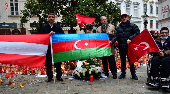 Göçmen Derneklerden Atatürk Vurgusu