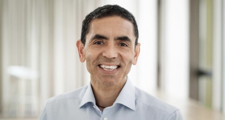 Uğur Şahin: Aşı mutasyona uğramış virüse karşı da etkili