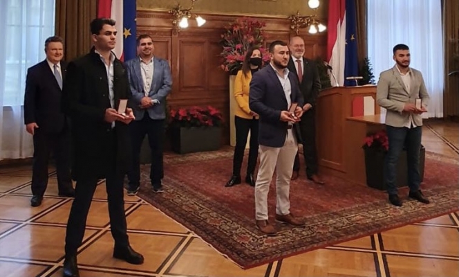 Viyana Eyalet Yönetiminden Gençlere Madalya