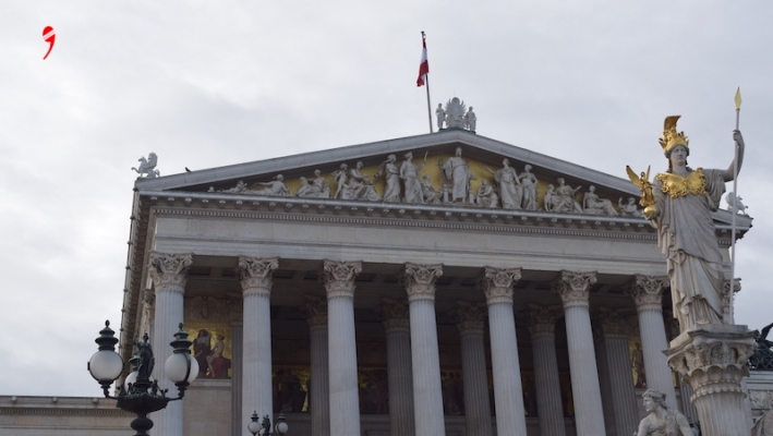 Hükümet Korona Yönetmeliğinde Mecliste Çoğunluğu Sağlayamadı