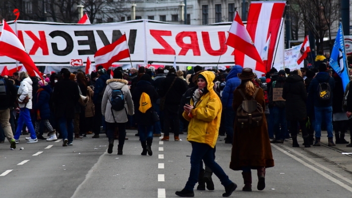 Korona İnkarcıları Gösterisi | 850 Suç Duyurusu 10 Gözaltı