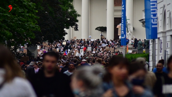 Yok birbirimizden farkımız, hepimiz insanız!