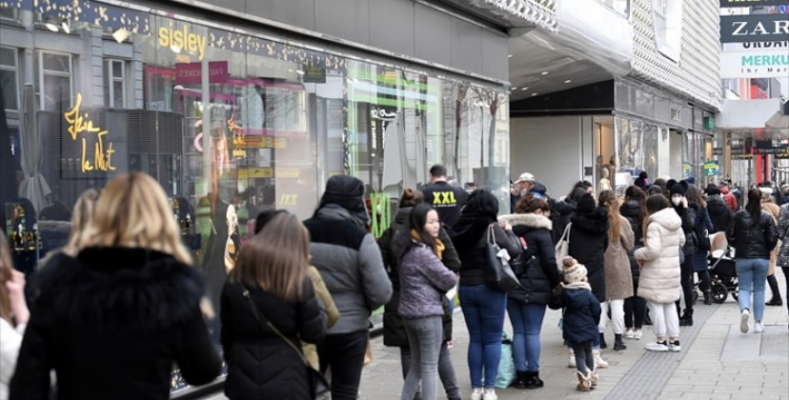 Soğuk Hava Koşulları, Alışverişi Engelleyemedi