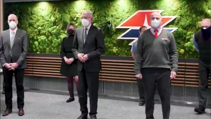 Bu Sabah Viyana Metro Yolcularını Bir Sürpriz Bekliyordu