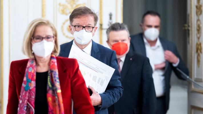 Doğu Avusturya Kapanıyor